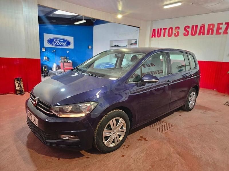 Usado VW Touran Advance 115 CV (84 kW) 2017 Azul Monovolumen