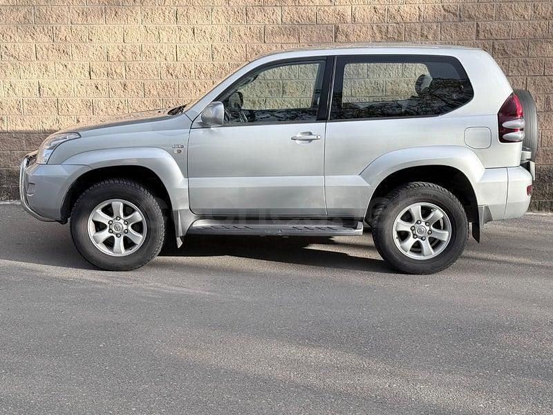 Usado Toyota Land Cruiser 163 CV (119 kW) 2004 Gris / plata SUV