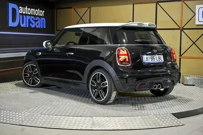 Usado Mini John Cooper Works 234 CV (172 kW) 2019 Negro Utilitario