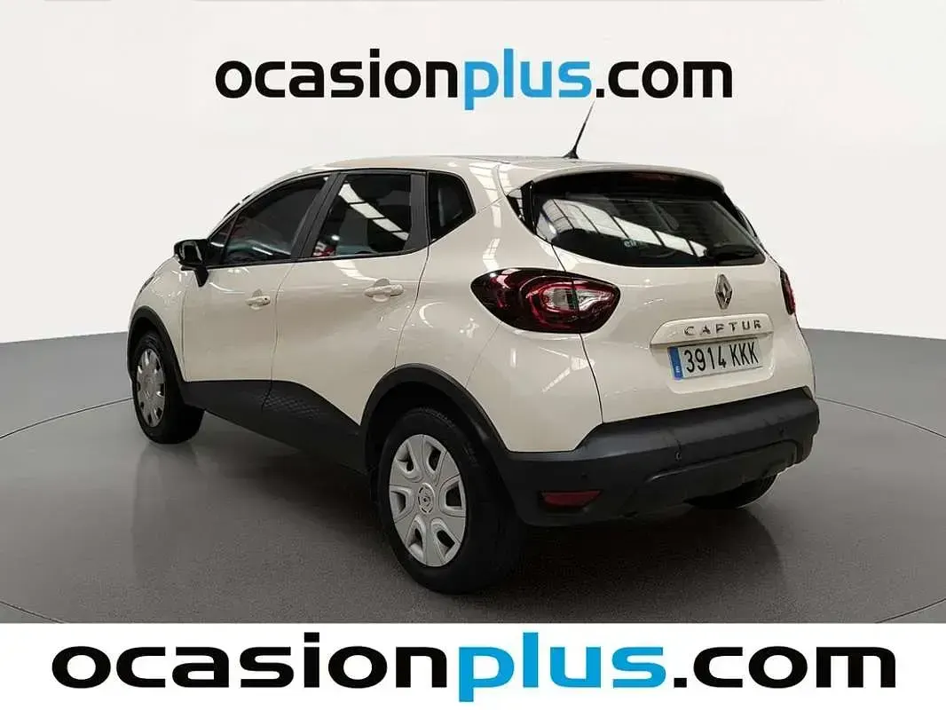 Usado Renault Captur Life 90 CV (66 kW) 2018 Beige SUV