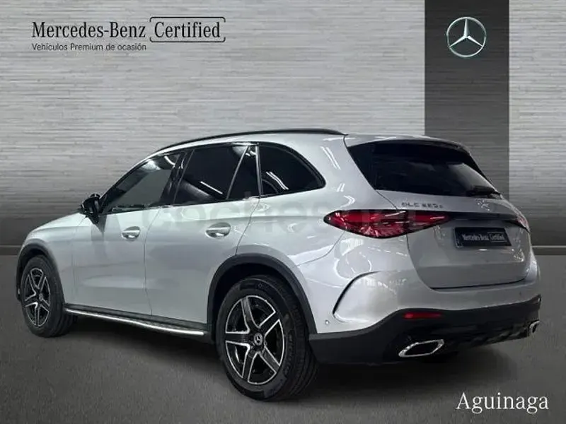 Usado Mercedes GLC220 197 CV (144 kW) 2025 Gris / plata SUV