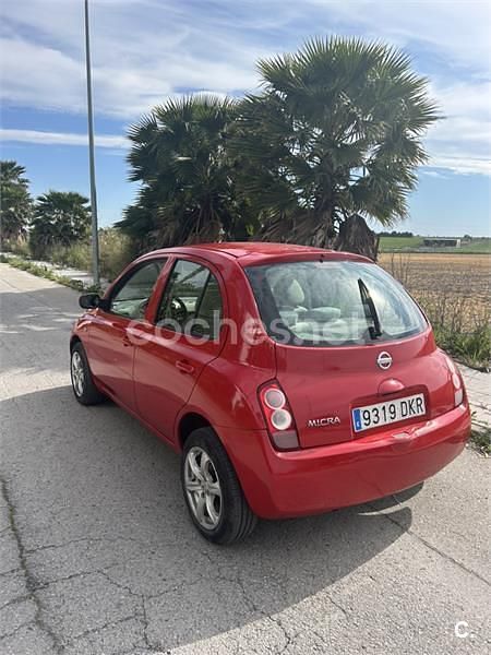 Usado Nissan Micra Visia 65 CV (47 kW) 2005 Rojo Berlina