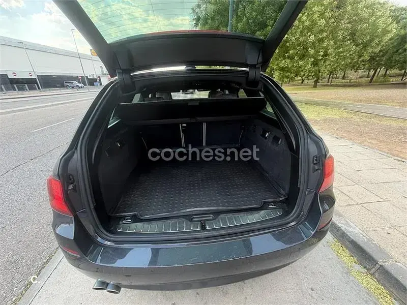 Usado BMW 535 258 CV (189 kW) 2013 Gris / plata Familiar