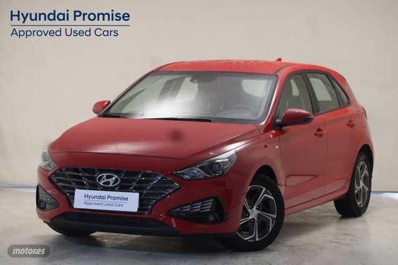 Engine red Usado 2024 Hyundai i30 Berlina | 19.990 € (Precio justo) - Imagen 1/4