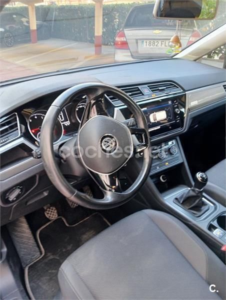 Etiqueta c (verde) Usado 2018 VW Touran Edition Monovolumen | 16.000 € (Buen precio) - Imagen 1/4