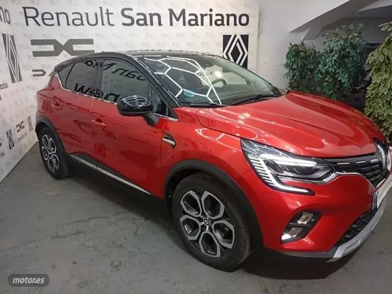 Usado Renault Captur Techno 143 CV (105 kW) 2022 Rojo SUV