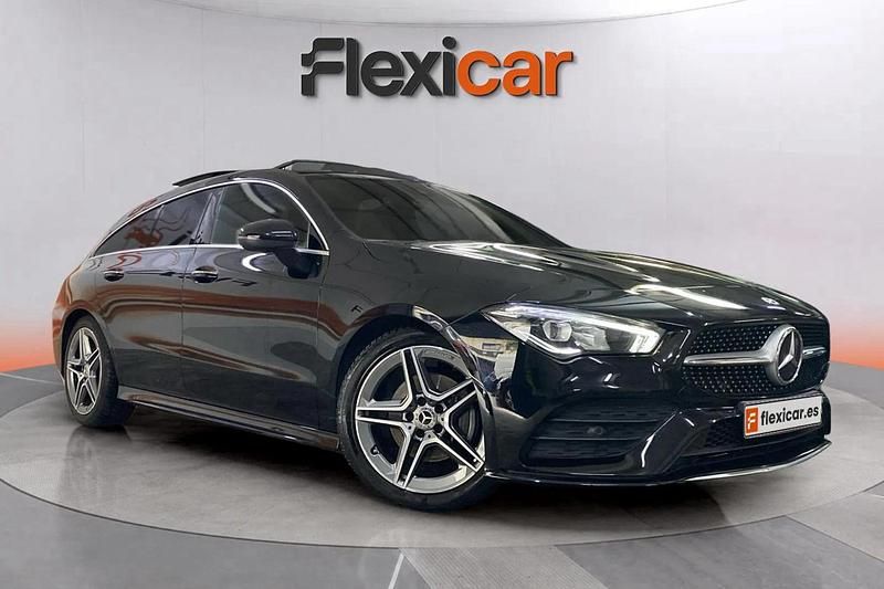 Negro Usado 2019 Mercedes CLA180 Shooting Brake Familiar | 21.890 € - Imagen 1/4