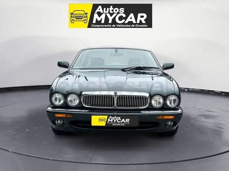 Usado Jaguar XJ Sovereign 290 CV (213 kW) 2000 Verde Berlina