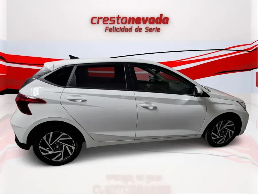 Usado Hyundai i20 101 CV (74 kW) 2024 Blanco Utilitario