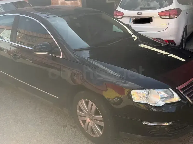 Usado VW Passat Highline 140 CV (102 kW) 2006 Negro Berlina