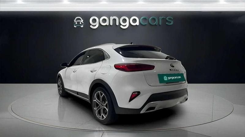Usado Kia XCeed 141 CV (103 kW) 2022 Blanco SUV
