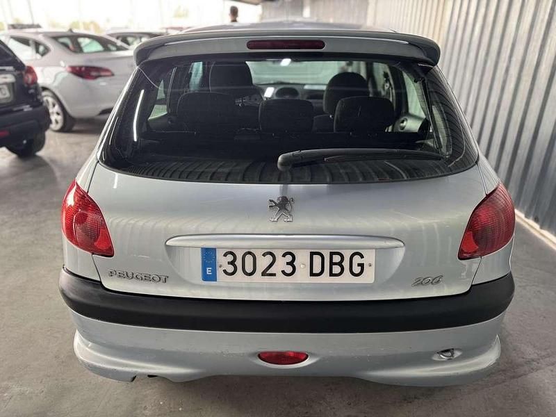 Usado Peugeot 206 75 CV (55 kW) 2005 Azul Utilitario