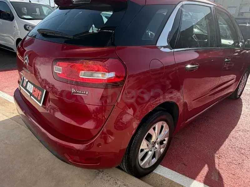 Käytetty Citroën C4 Picasso Intensive 156 HP (114 kW) 2013 Punainen Tila-auto