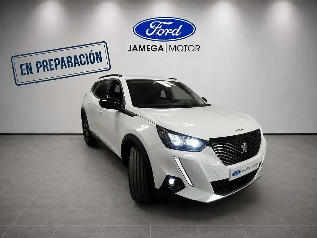 Usado Peugeot 2008 Allure 109 CV (80 kW) 2022 Blanco SUV