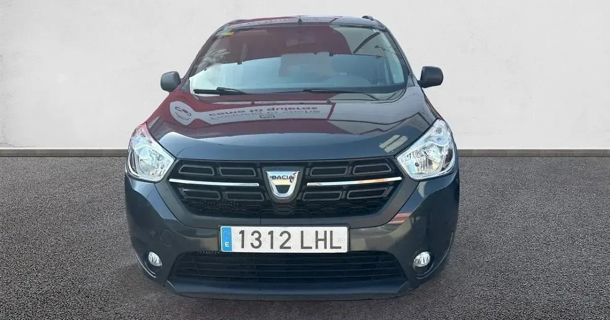 Usado Dacia Lodgy Essentiel 100 CV (73 kW) 2020 Monovolumen