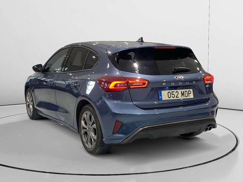 Usado Ford Focus ST-Line X 126 CV (92 kW) 2023 Azul Utilitario