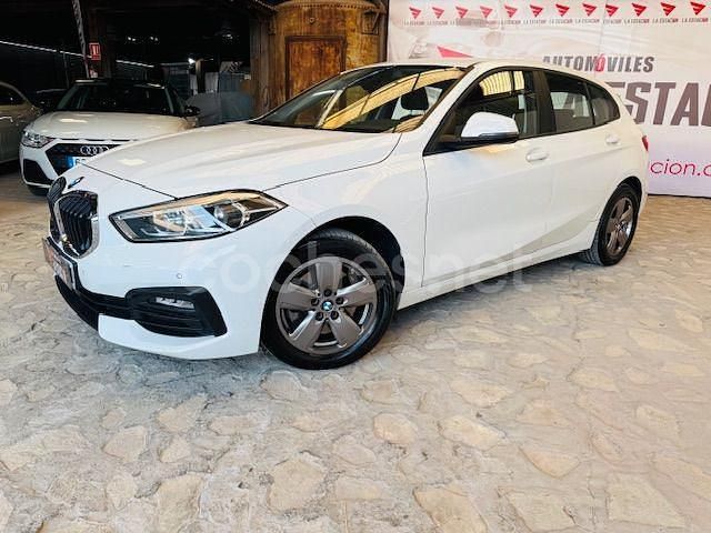 Blanco Usado 2022 BMW 116 Utilitario | 20.900 € (Un poco caro) - Imagen 1/4
