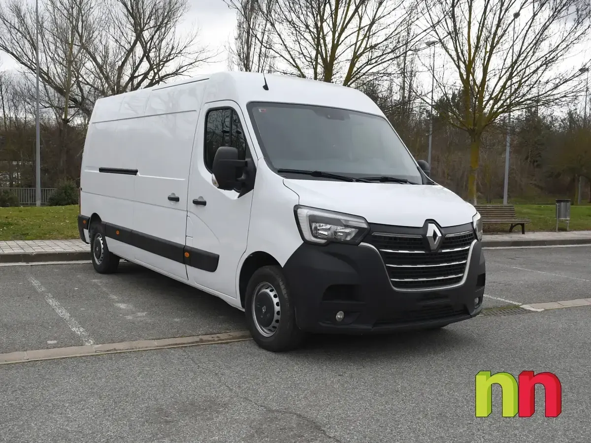 Usado Renault Master 150 CV (110 kW) 2021 Blanco Monovolumen