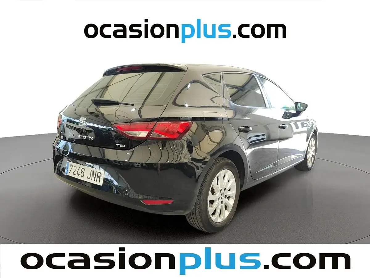 Usado Seat Leon Style 110 CV (80 kW) 2016 Negro Utilitario