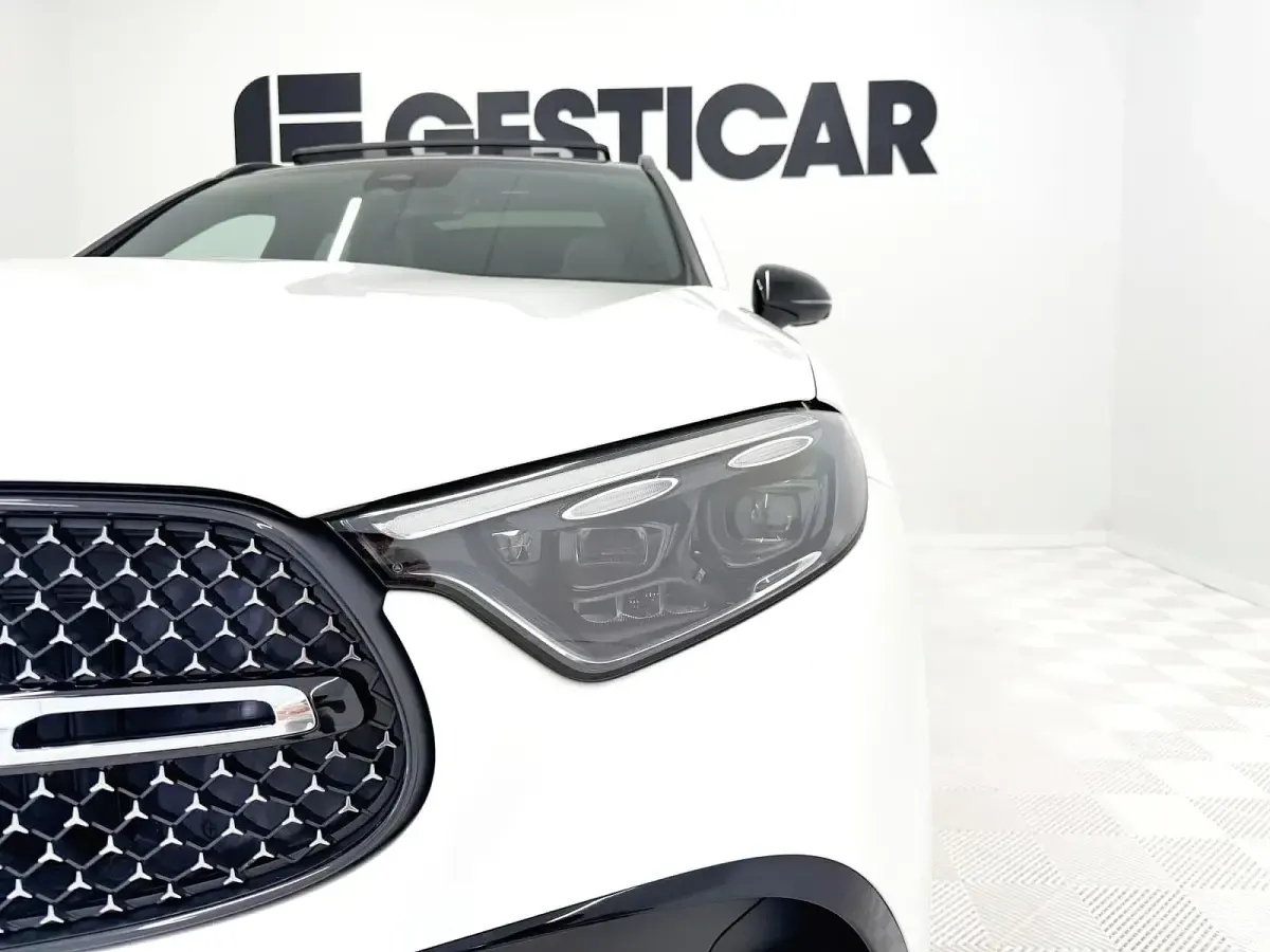Usado Mercedes GLC300de 333 CV (244 kW) 2025