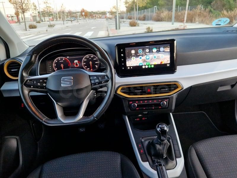Usado Seat Arona Style Plus 110 CV (80 kW) 2021 Blanco SUV
