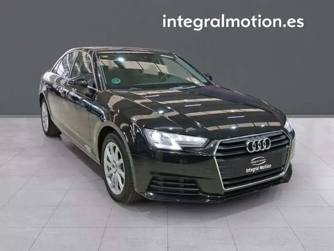 Usado Audi A4 Advanced 150 CV (110 kW) 2016 Negro Berlina