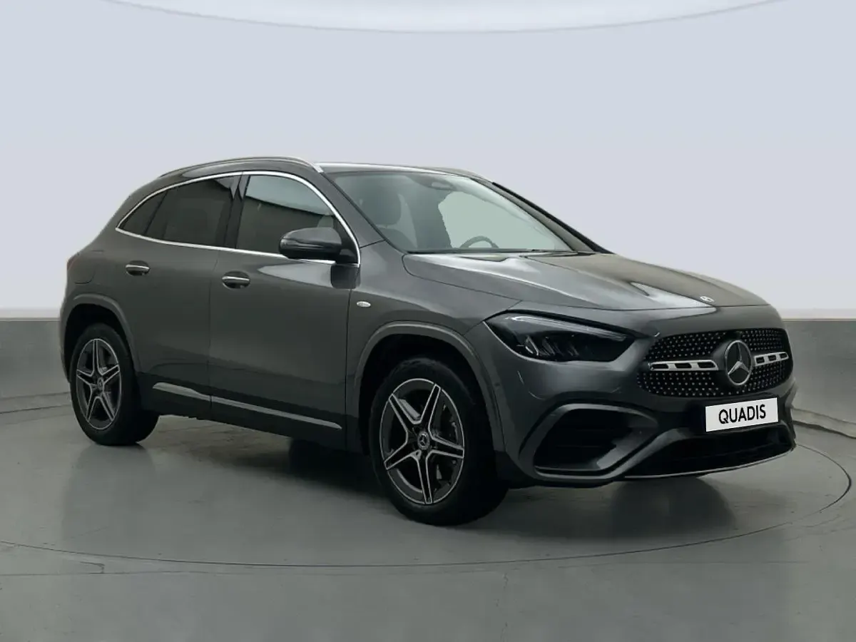 Usado Mercedes GLA250 218 CV (160 kW) 2025 Gris SUV