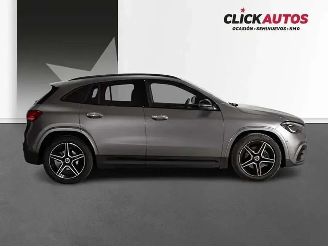 Usado Mercedes GLA200 AMG line 151 CV (111 kW) 2024 Plateado SUV