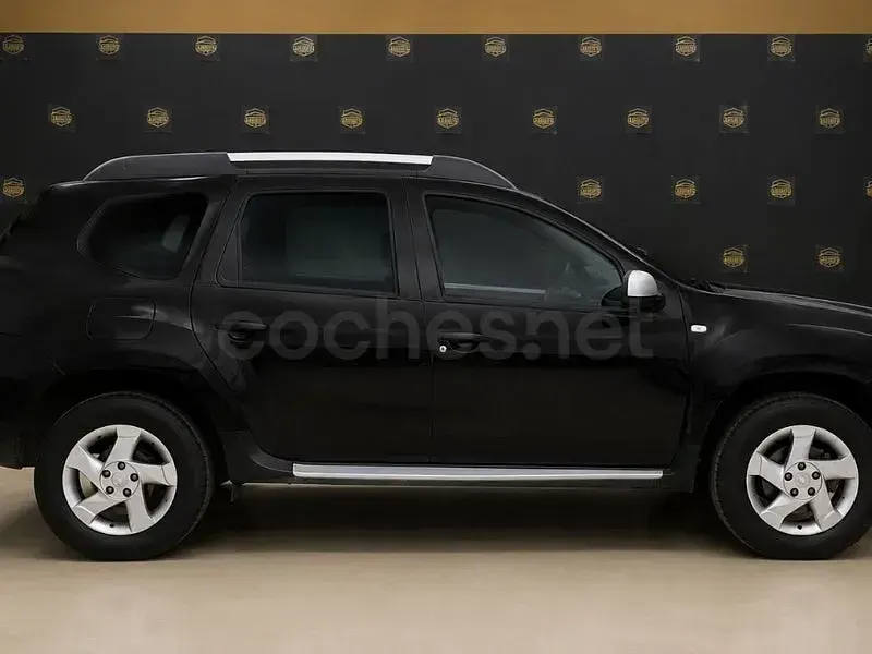 Usado Dacia Duster Lauréate 107 CV (78 kW) 2011 Negro SUV