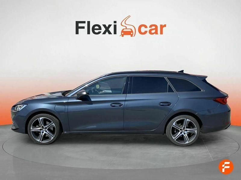 Usado Seat Leon FR 204 CV (150 kW) 2021 Gris Berlina