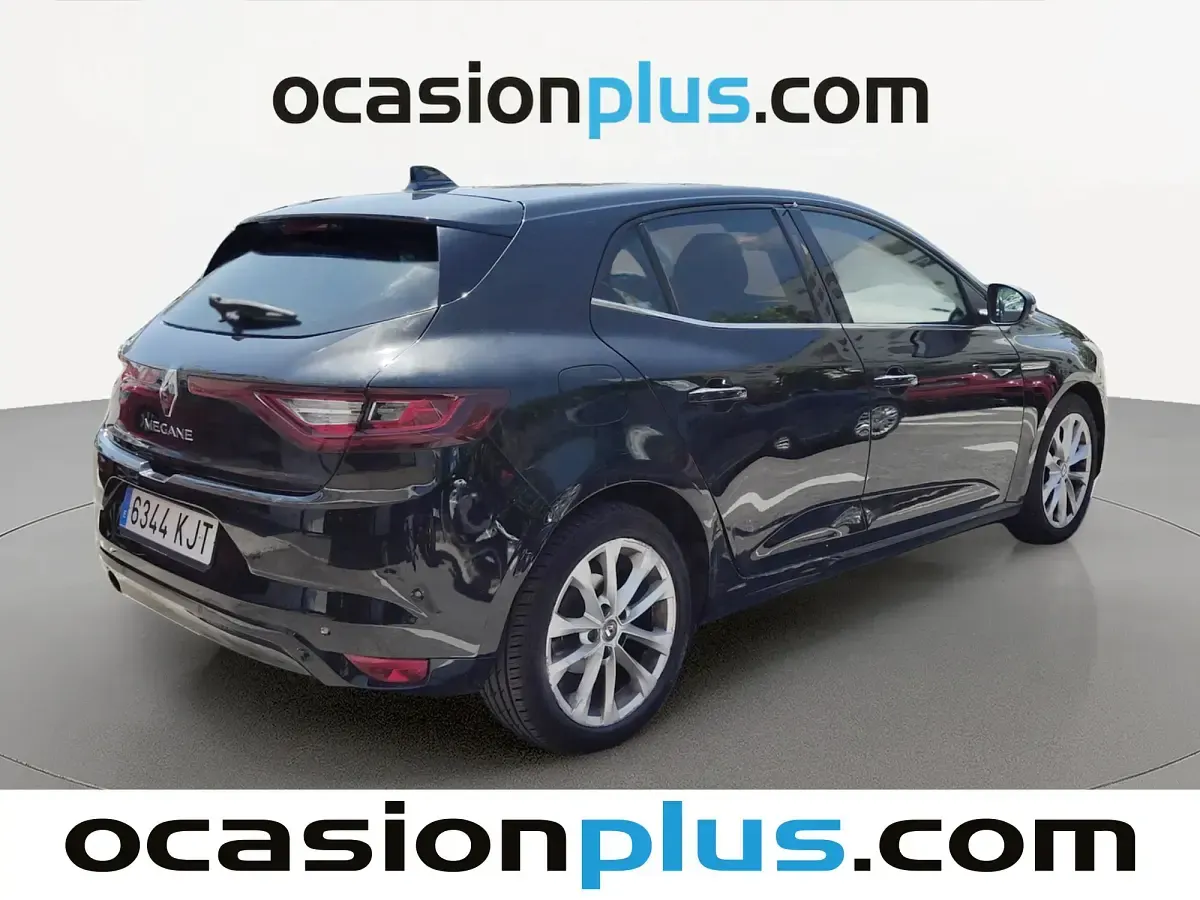 Usado Renault Mégane IV Zen 132 CV (97 kW) 2018 Negro Utilitario