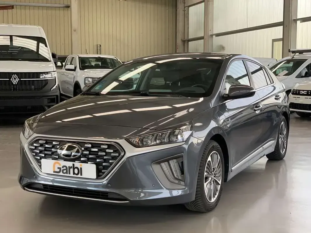 Usado Hyundai Ioniq Style 141 CV (103 kW) 2019 Gris Utilitario