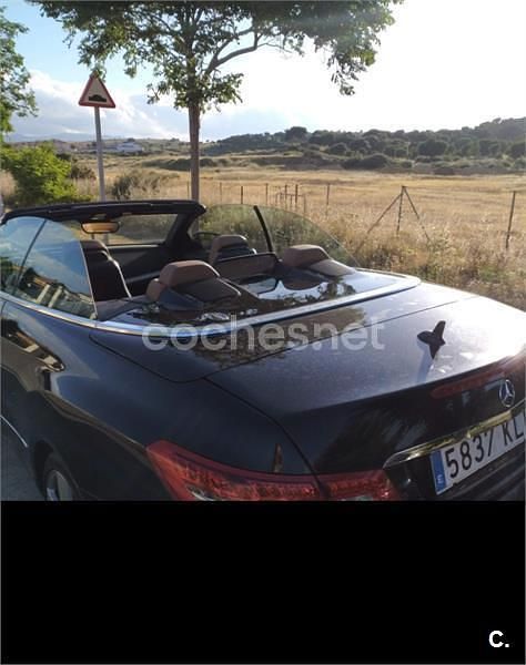 Usado Mercedes E220 Elegance 170 CV (125 kW) 2011 Negro Descapotable