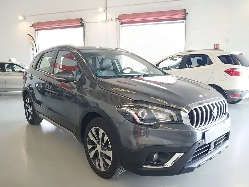 Usado Suzuki SX4 S-Cross GLX 120 CV (88 kW) 2017 Gris / plata SUV