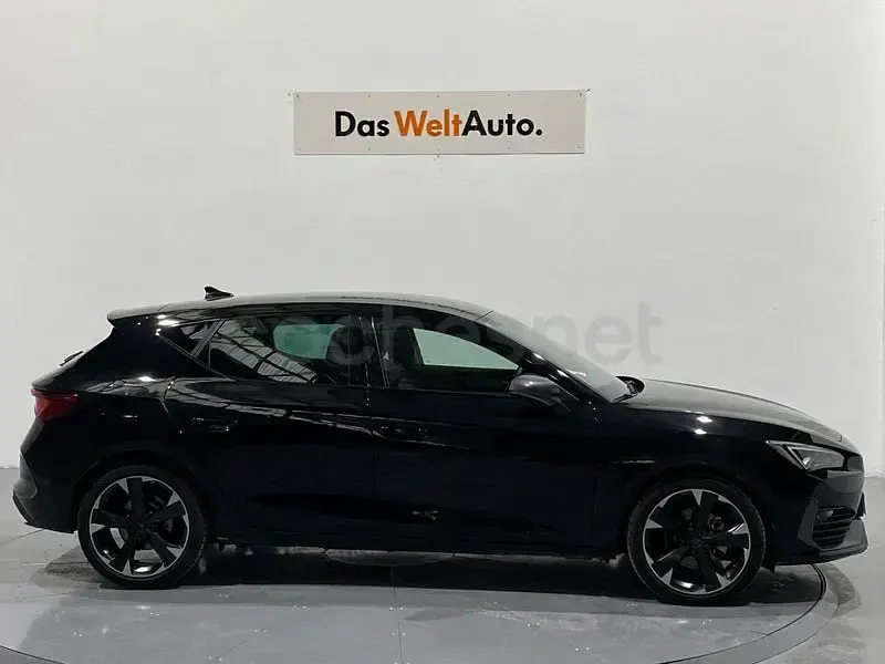 Usado Cupra Leon 150 CV (110 kW) 2025 Negro Berlina