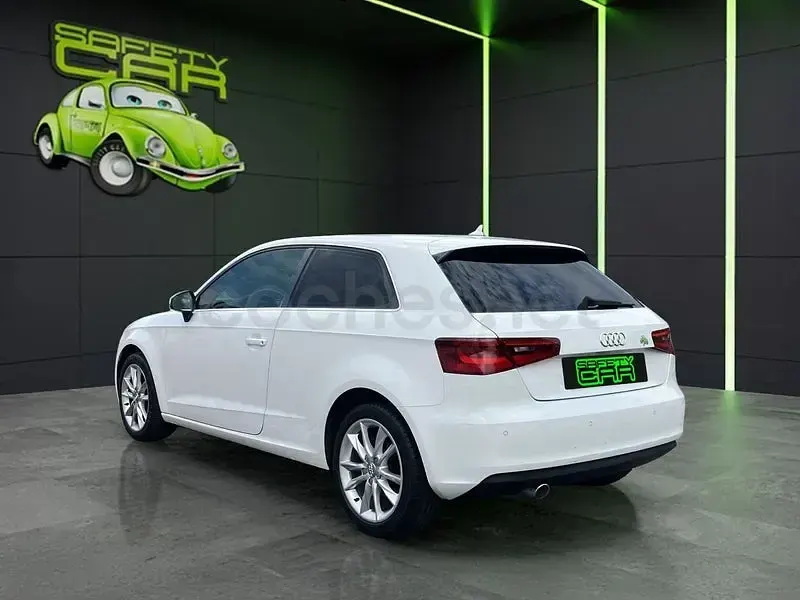 Usado Audi A3 Advanced 110 CV (80 kW) 2016 Blanco Berlina