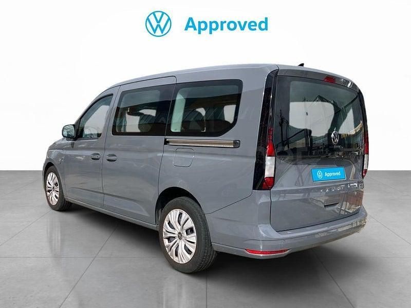 Usado VW Caddy Maxi 150 CV (110 kW) 2025 Gris / plata Monovolumen