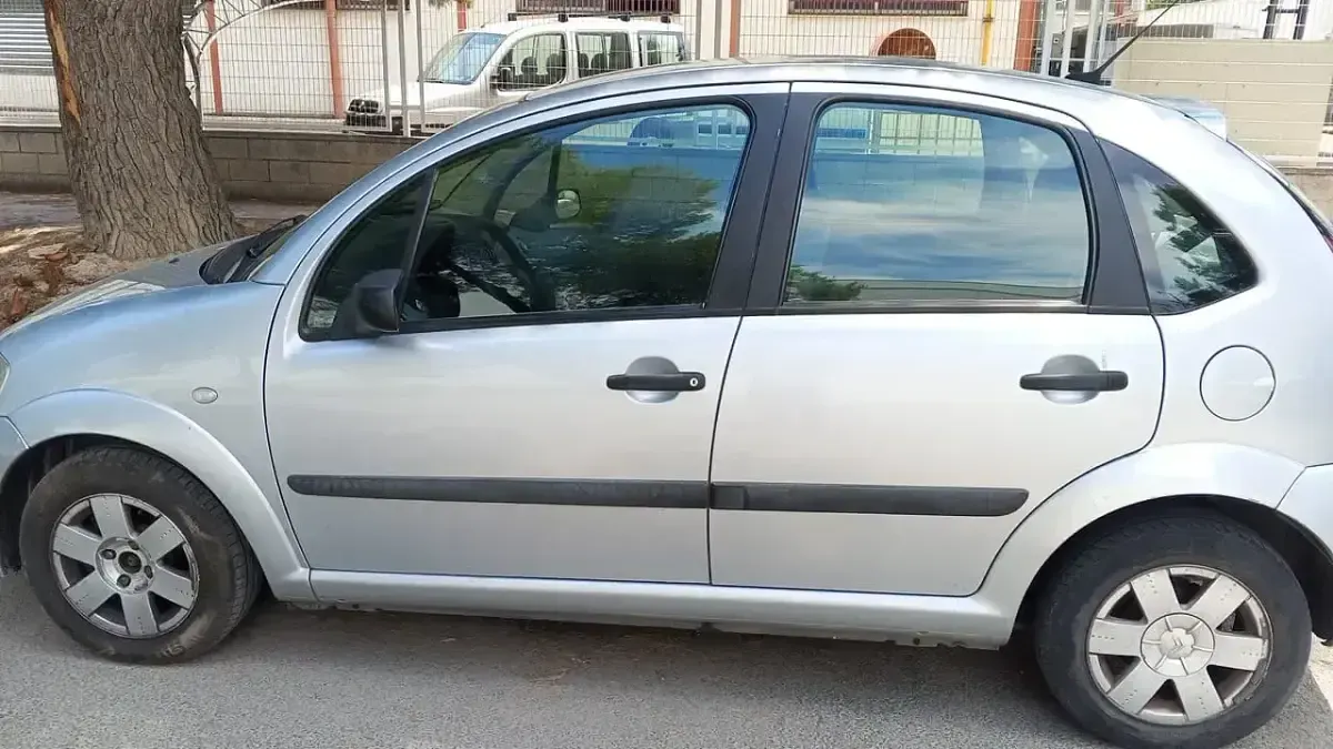 Usado Citroën C3 70 CV (51 kW) 2003