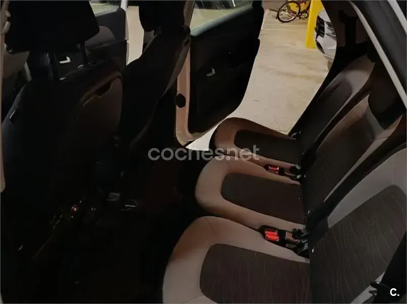 Usado Citroën C4 Picasso Seduction 92 CV (67 kW) 2014 Blanco Monovolumen