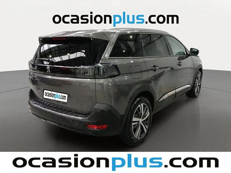 Usado Peugeot 5008 Allure 131 CV (96 kW) 2024 Gris plata SUV