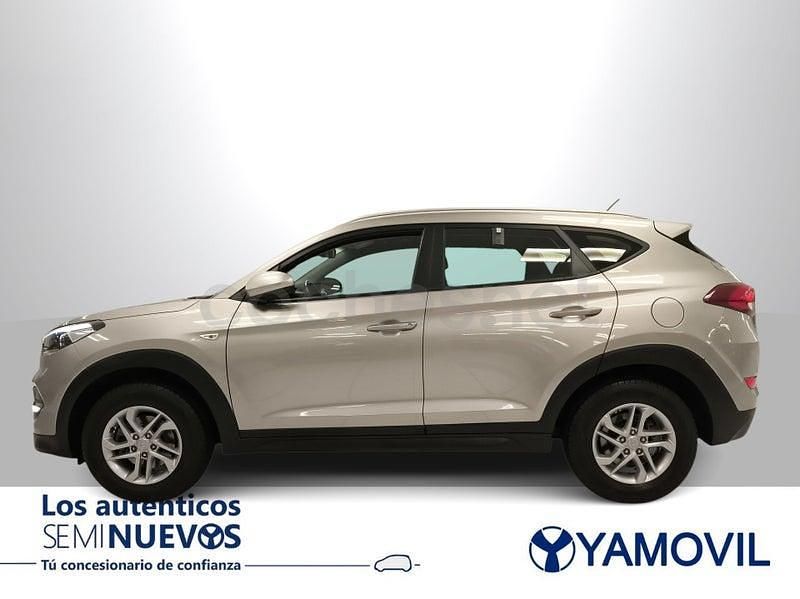 Usado Hyundai Tucson 131 CV (96 kW) 2016 Gris / plata SUV