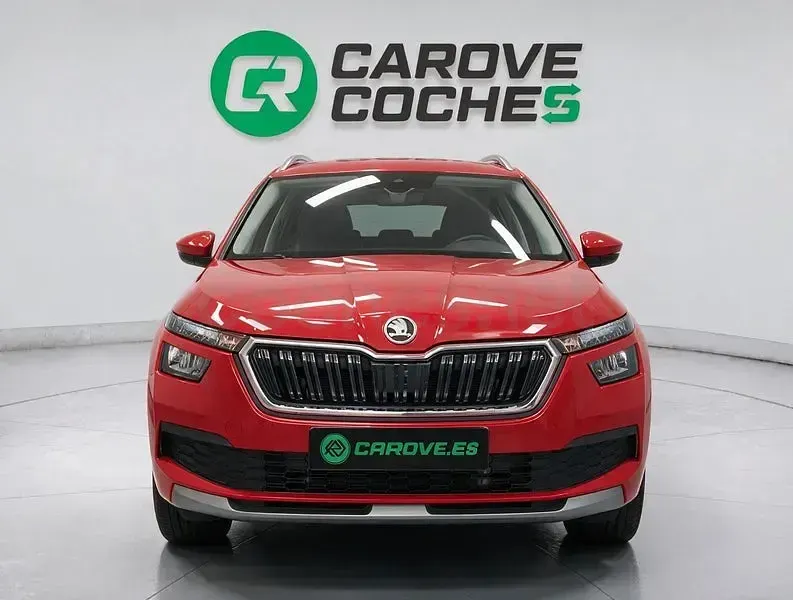 Usado Skoda Kamiq Style 110 CV (80 kW) 2020 Rojo SUV