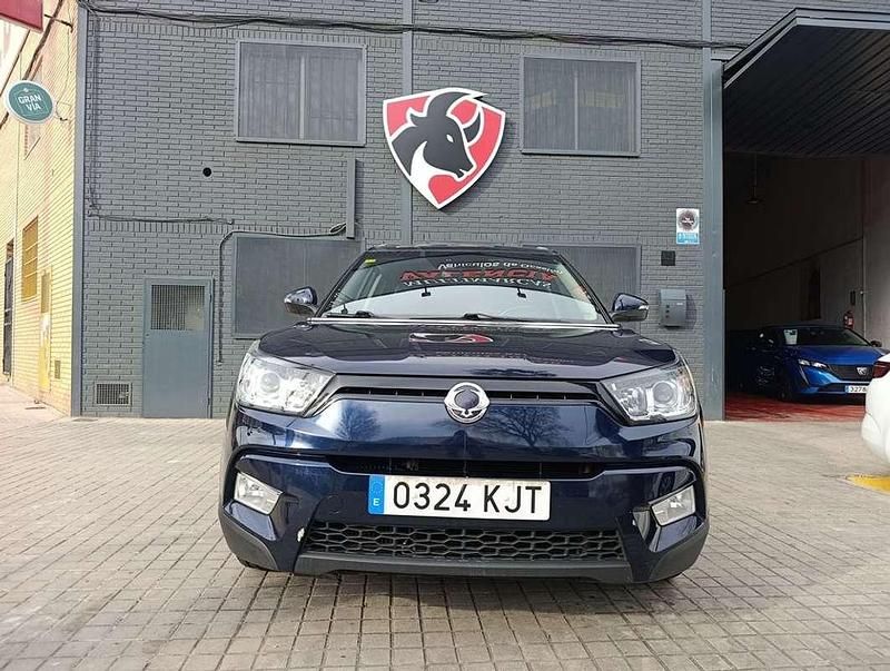 Usado Ssangyong (KGM) Tivoli Limited 116 CV (85 kW) 2018 Azul SUV