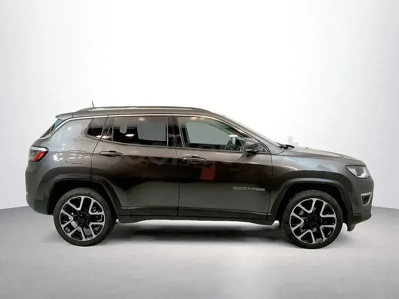Usado Jeep Compass Limited 131 CV (96 kW) 2021 Gris SUV