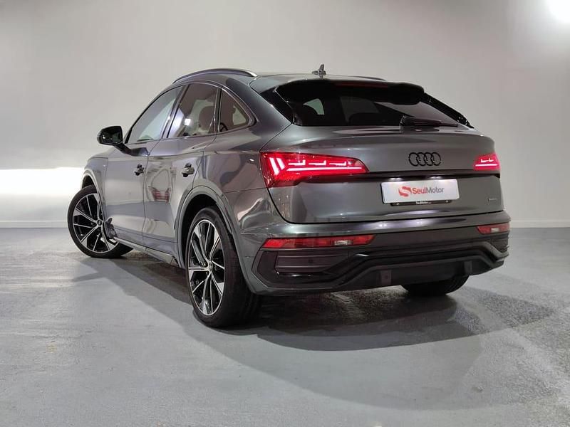Usado Audi Q5 Sportback Advanced 204 CV (150 kW) 2023 Gris / plata SUV