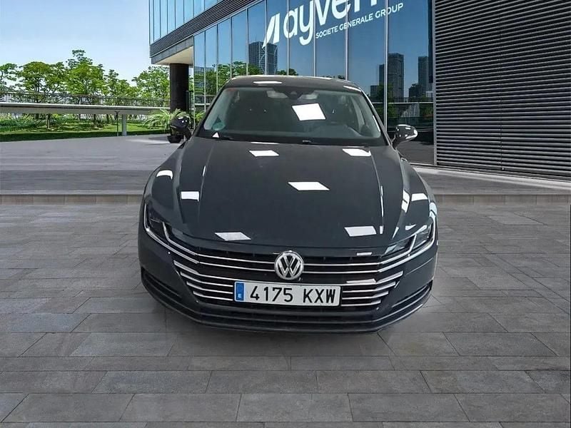 Begagnad VW Arteon 150 HK (110 kW) 2019 Grå Halvkombi