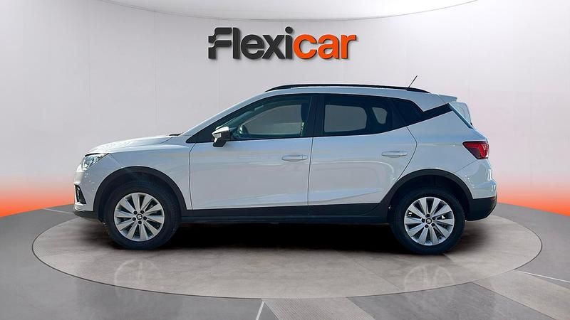 Usado Seat Arona Ecomotive 95 CV (69 kW) 2019 Blanco SUV