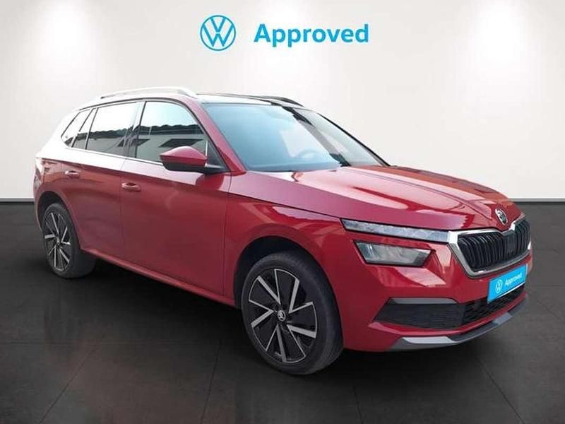 Rojo Usado 2023 Skoda Kamiq Sport SUV | 21.900 € (Un poco caro) - Imagen 1/4