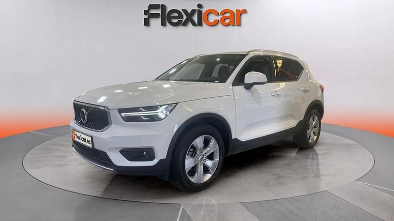 Usado Volvo XC40 Momentum 150 CV (110 kW) 2020 Blanco SUV