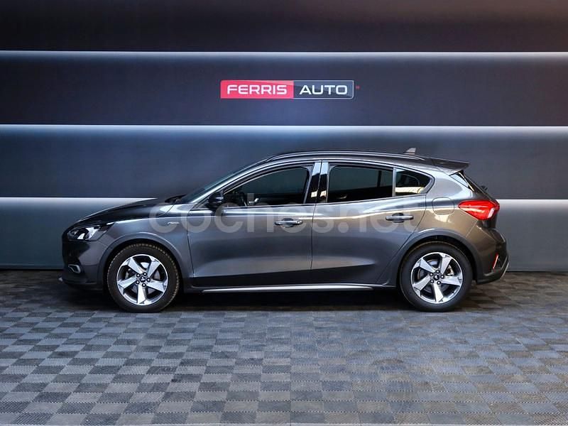 Usado Ford Focus Active 125 CV (91 kW) 2020 Gris / plata Berlina